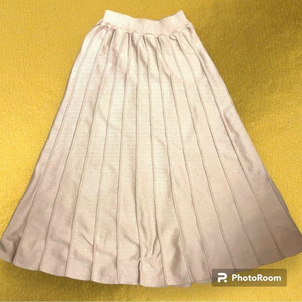 Ribbed Knit Midi Skirt Long Pleated